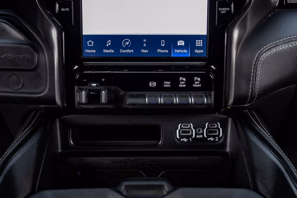2024 Ram 3500 Limited Crew Cab Image 28