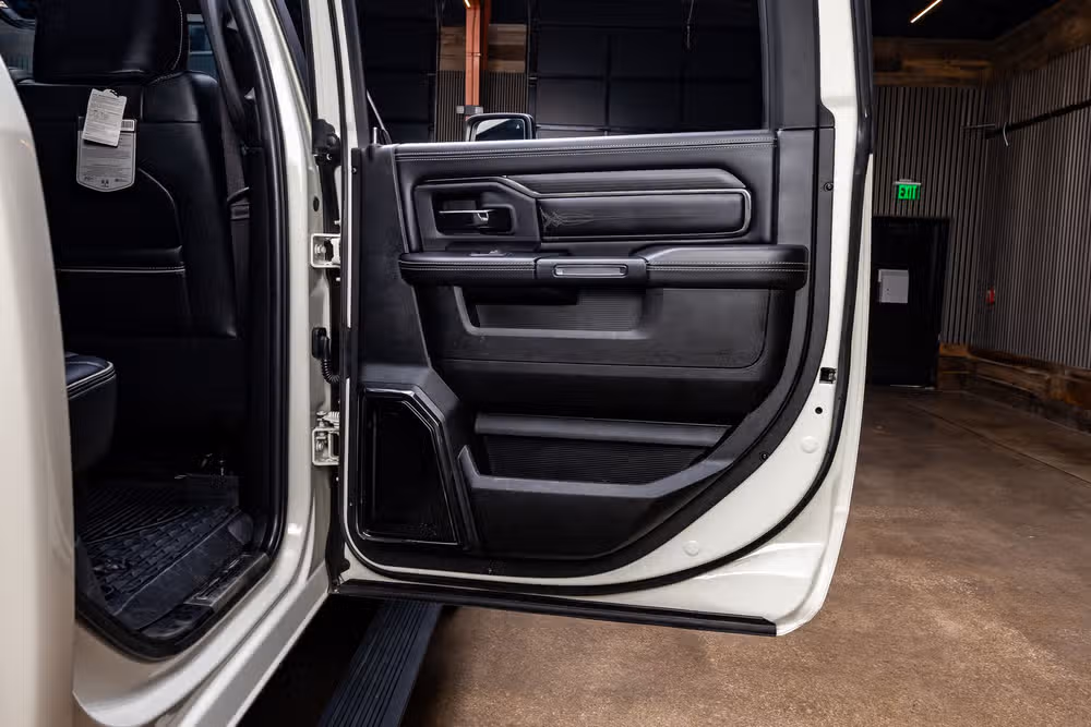 2024 Ram 3500 Limited Crew Cab Image 41