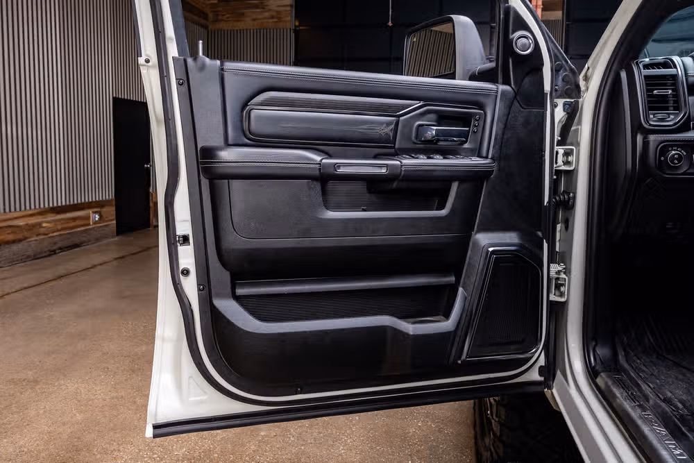 2024 Ram 3500 Limited Crew Cab Image 38
