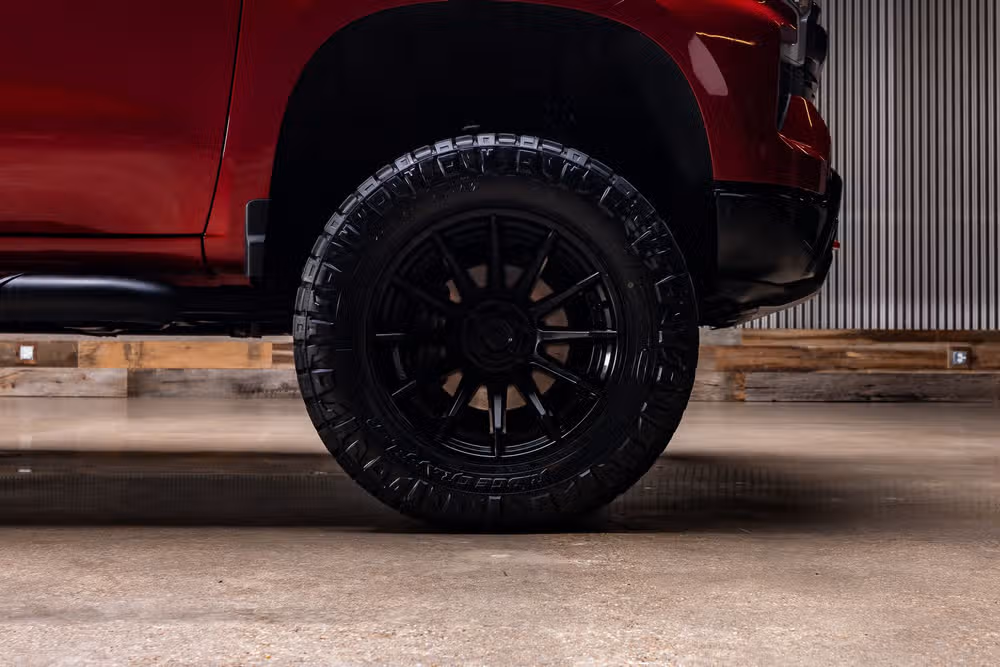 2024 Chevrolet Silverado 1500 LT Trail Boss Crew Cab Image 12