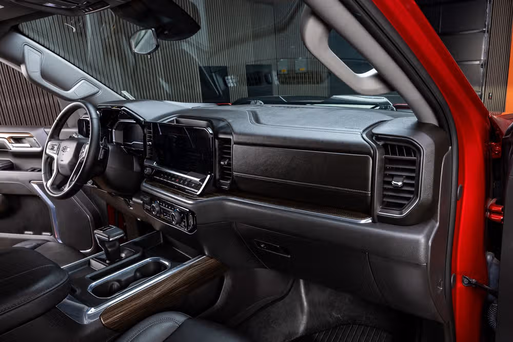 2024 Chevrolet Silverado 1500 LT Trail Boss Crew Cab Image 18