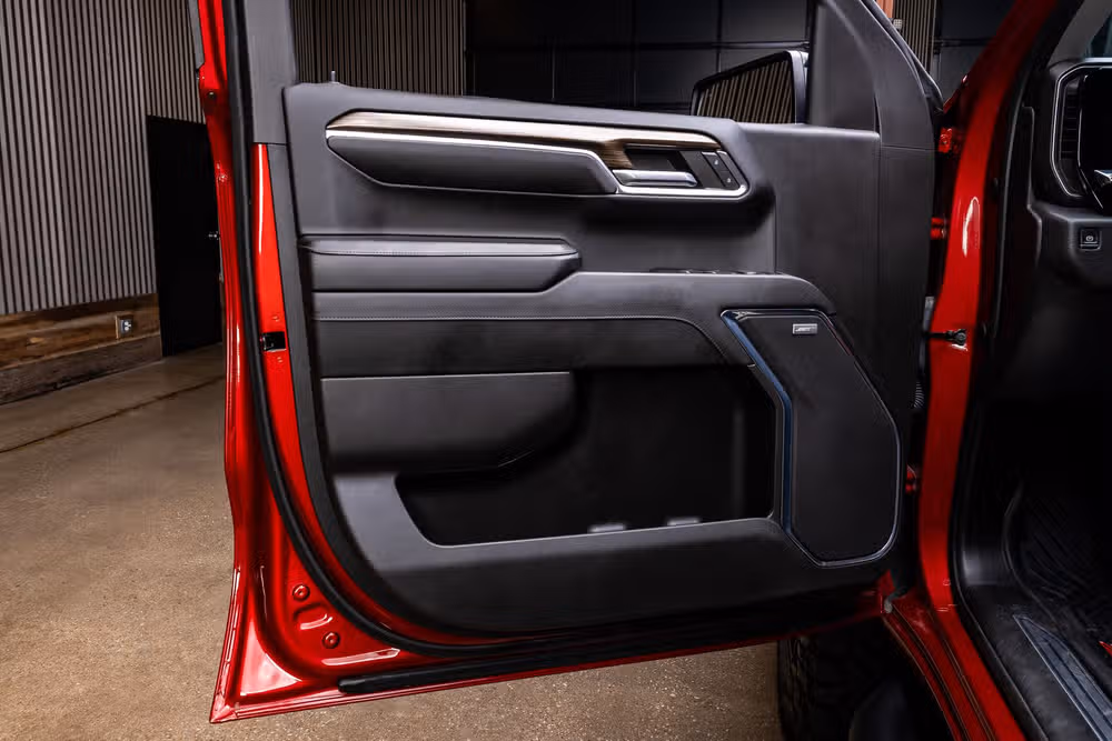 2024 Chevrolet Silverado 1500 LT Trail Boss Crew Cab Image 36