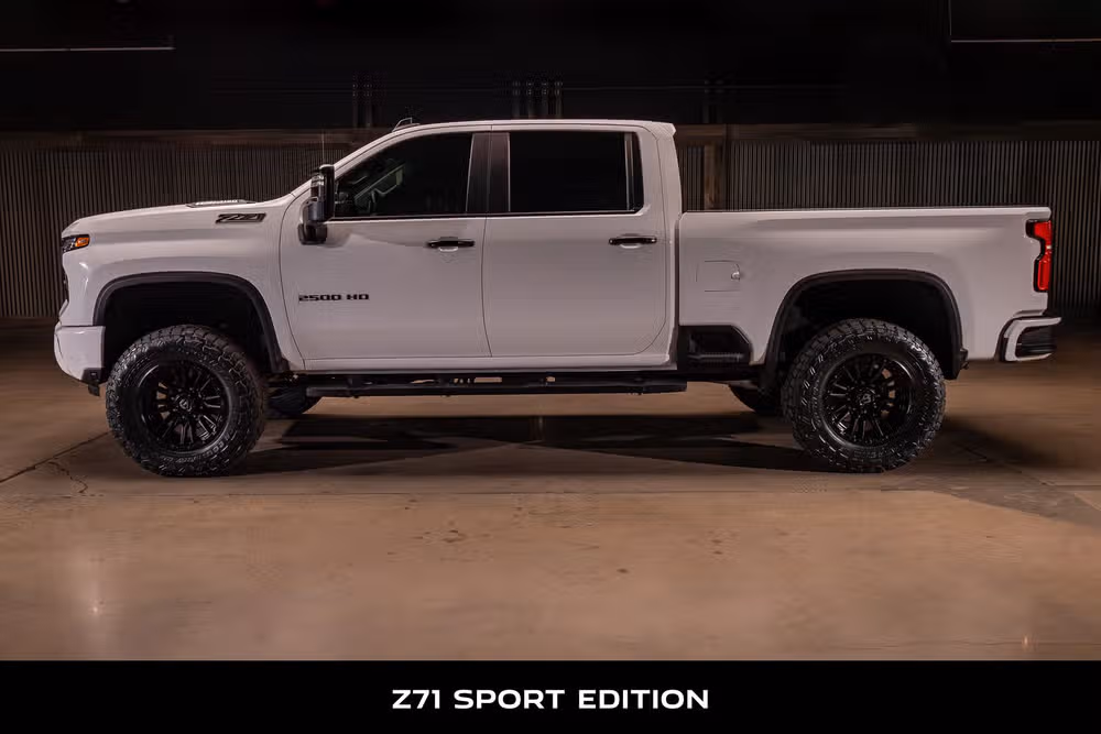 2024 Chevrolet Silverado 2500HD LT Crew Cab Image 6