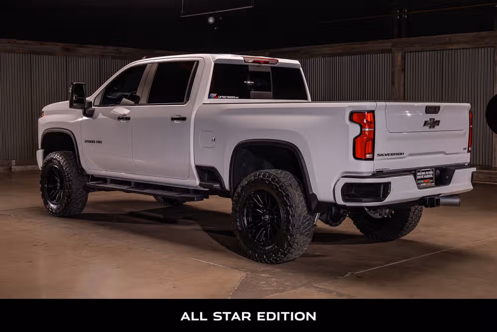 2024 Chevrolet Silverado 2500HD LT Crew Cab Image 7