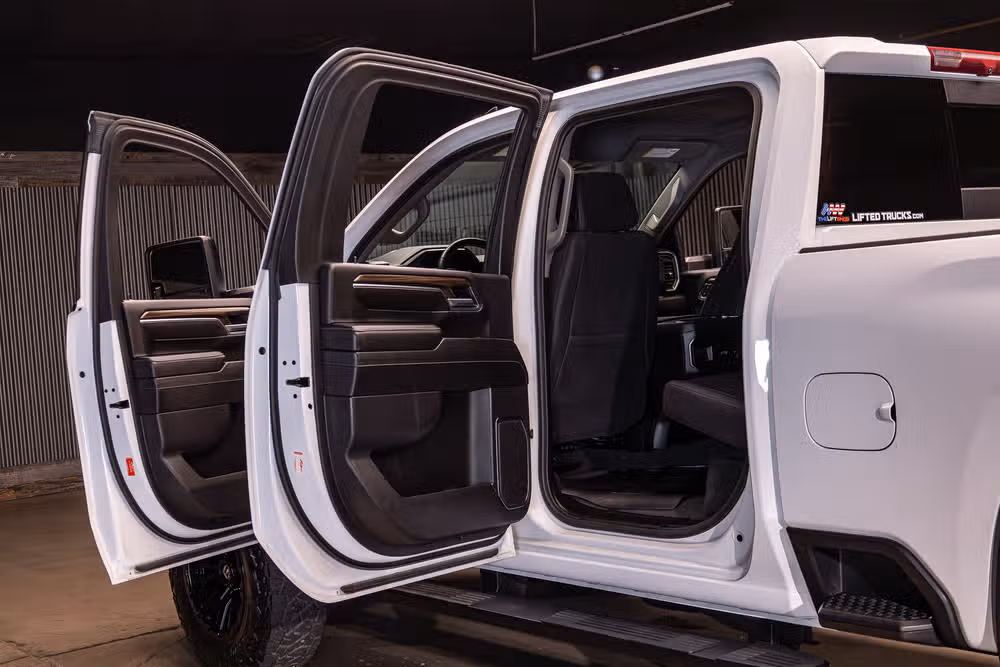 2024 Chevrolet Silverado 2500HD LT Crew Cab Image 31