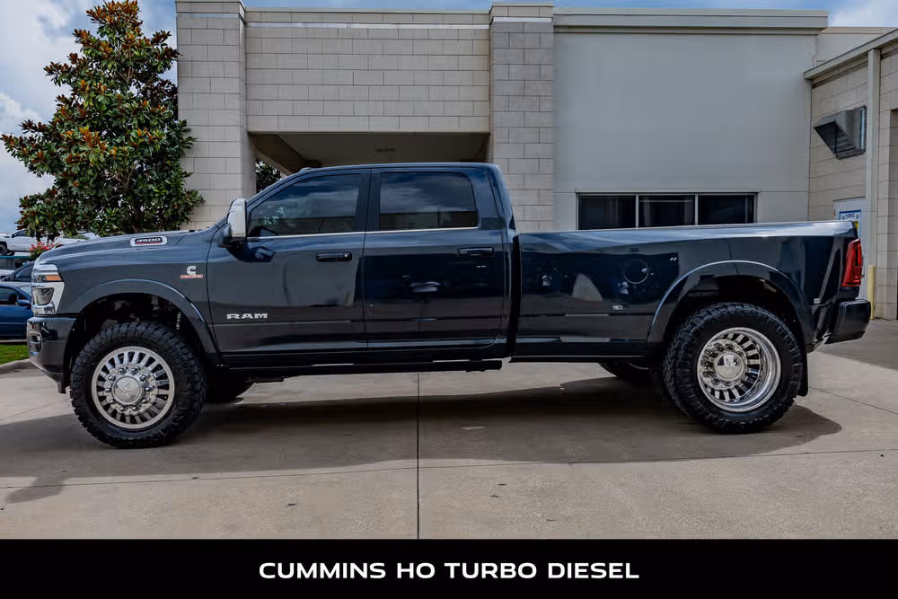2025 Ram 3500 Limited Longhorn Crew Cab Image 6