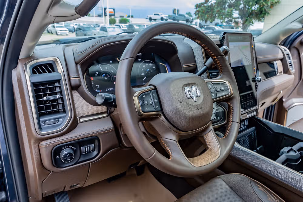 2025 Ram 3500 Limited Longhorn Crew Cab Image 17