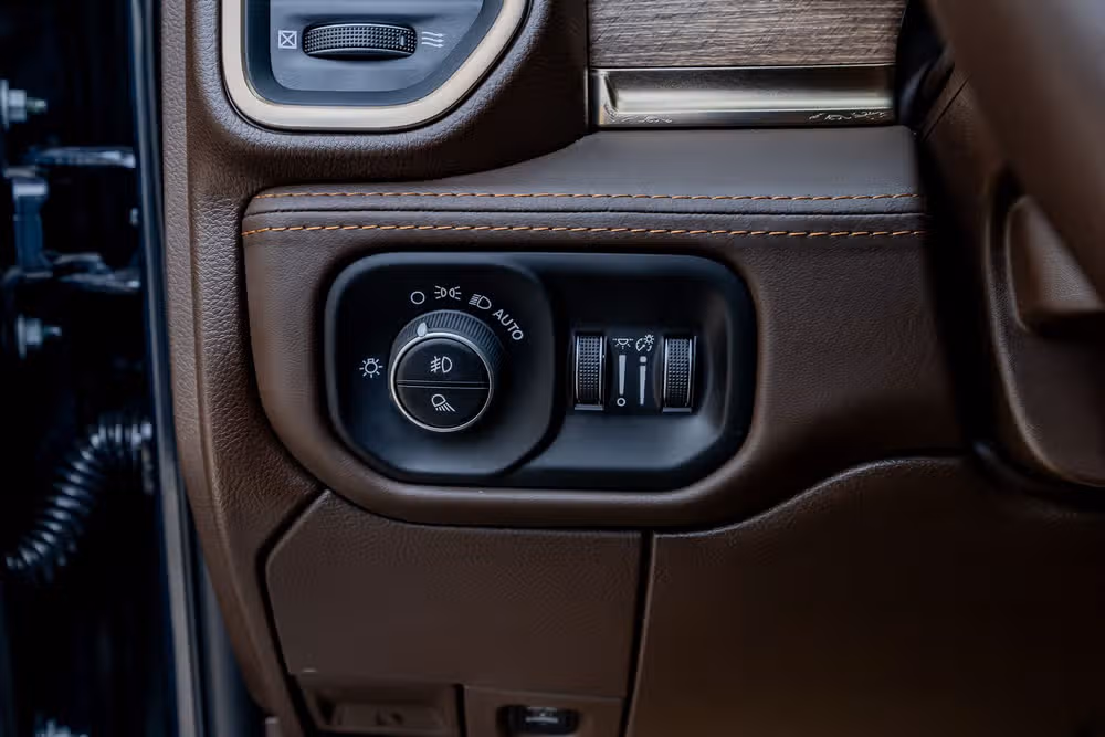 2025 Ram 3500 Limited Longhorn Crew Cab Image 22