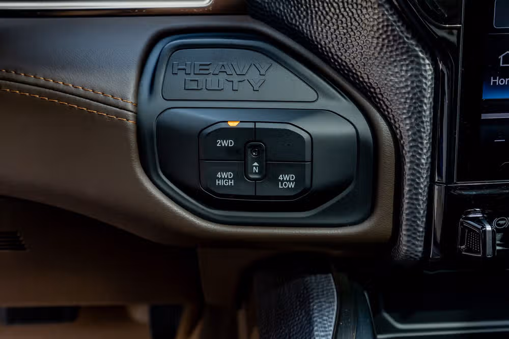2025 Ram 3500 Limited Longhorn Crew Cab Image 24