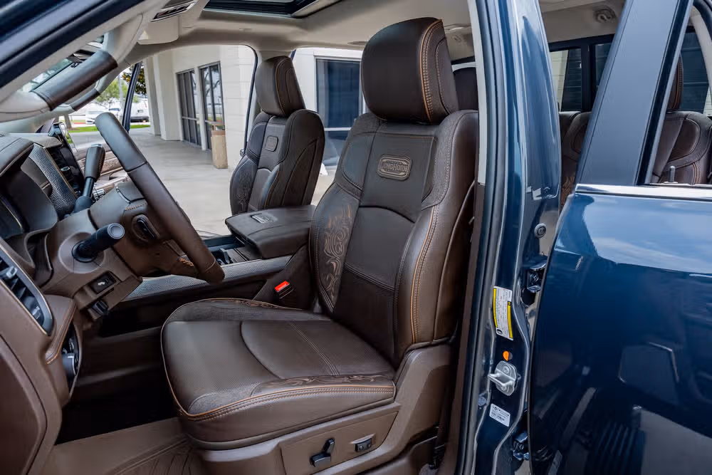 2025 Ram 3500 Limited Longhorn Crew Cab Image 31