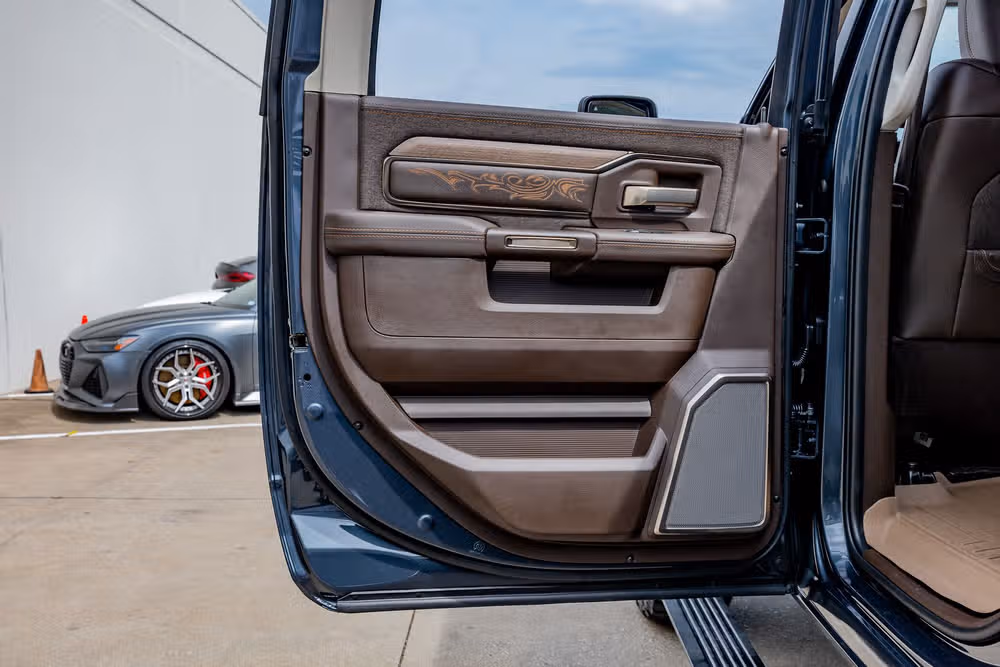 2025 Ram 3500 Limited Longhorn Crew Cab Image 40