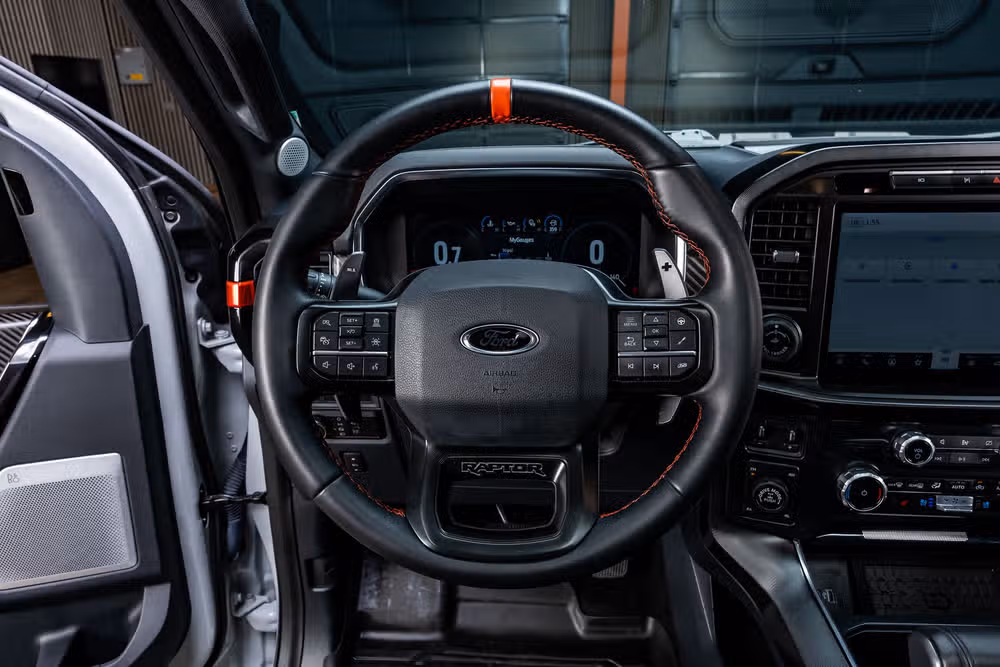 2023 Ford F-150 Raptor SuperCrew Image 19