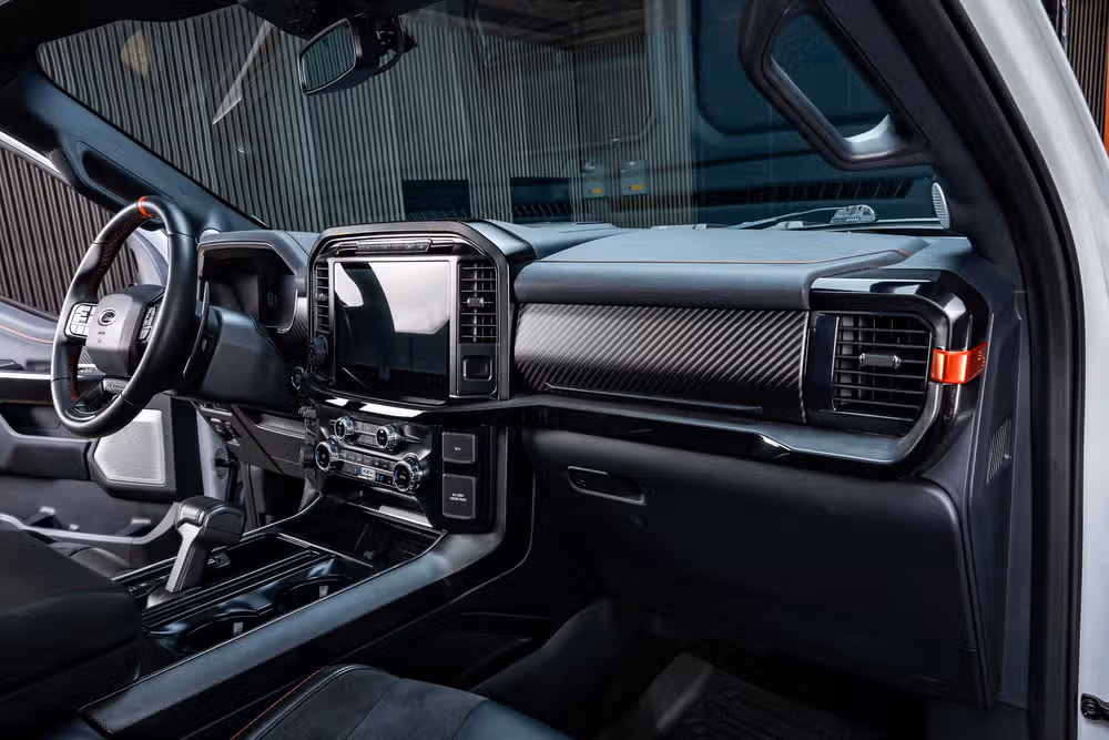 2023 Ford F-150 Raptor SuperCrew Image 18