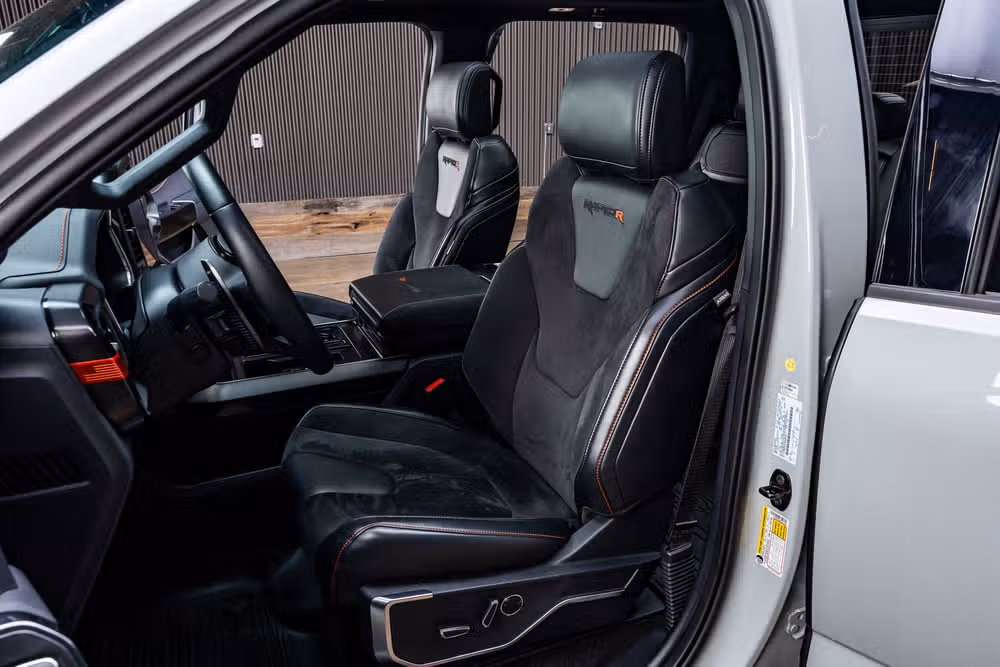 2023 Ford F-150 Raptor SuperCrew Image 30
