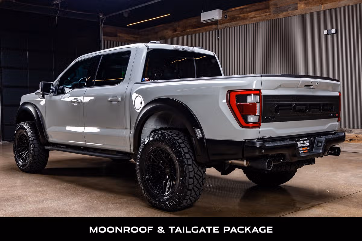 2023 Ford F-150 Raptor SuperCrew