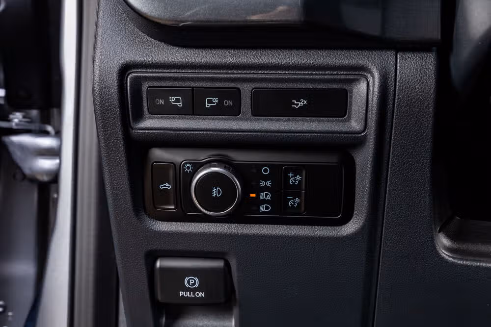 2023 Ford F-150 XLT SuperCrew Image 22