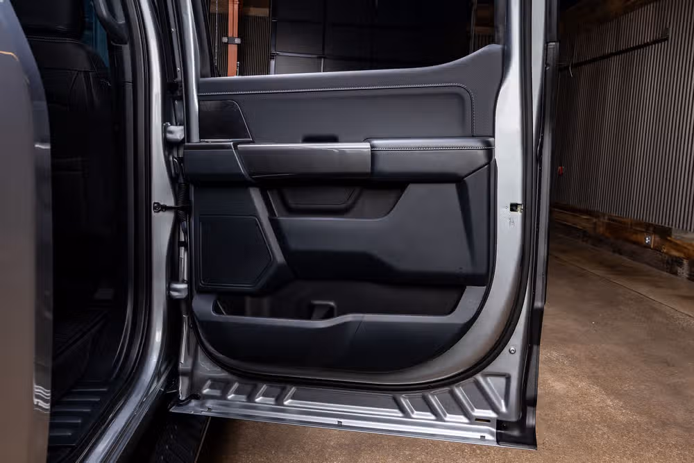 2023 Ford F-150 XLT SuperCrew Image 40