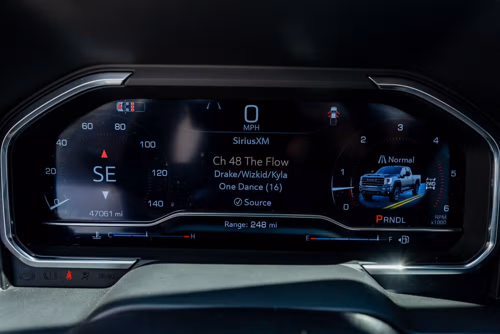 2025 GMC Sierra 2500HD AT4 Crew Cab Image 20