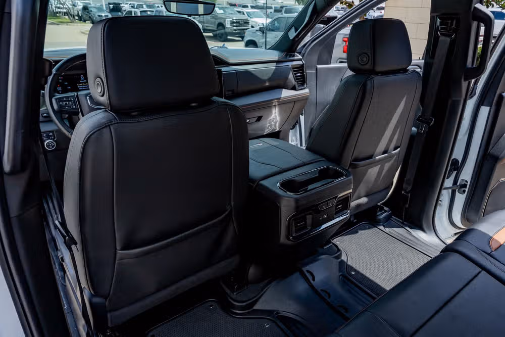 2025 GMC Sierra 2500HD AT4 Crew Cab Image 35