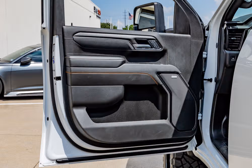 2025 GMC Sierra 2500HD AT4 Crew Cab Image 37