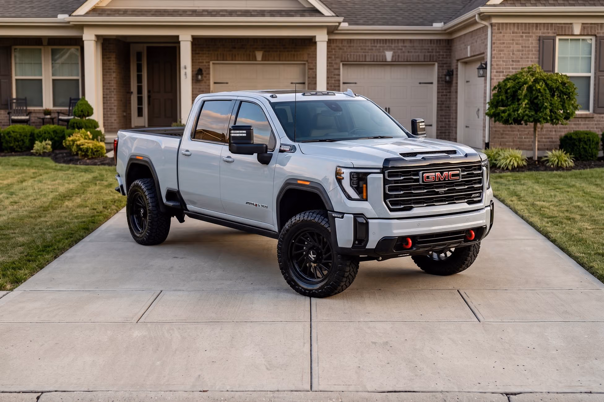 2025 GMC Sierra 2500HD AT4 Crew Cab Image 43