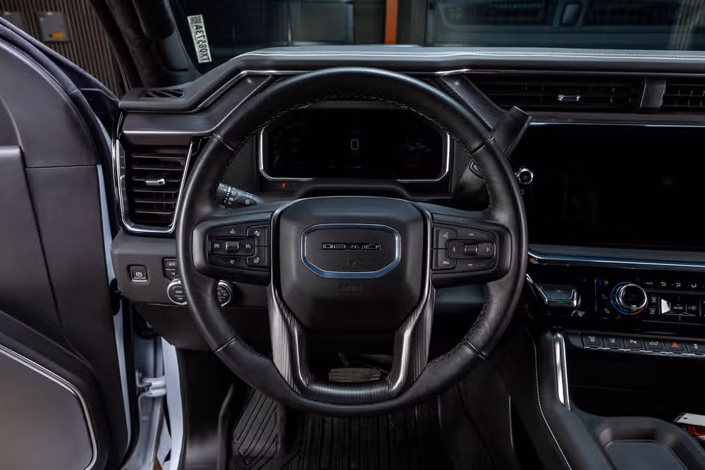 2026 GMC Sierra 2500HD Denali Ultimate Crew Cab Image 18