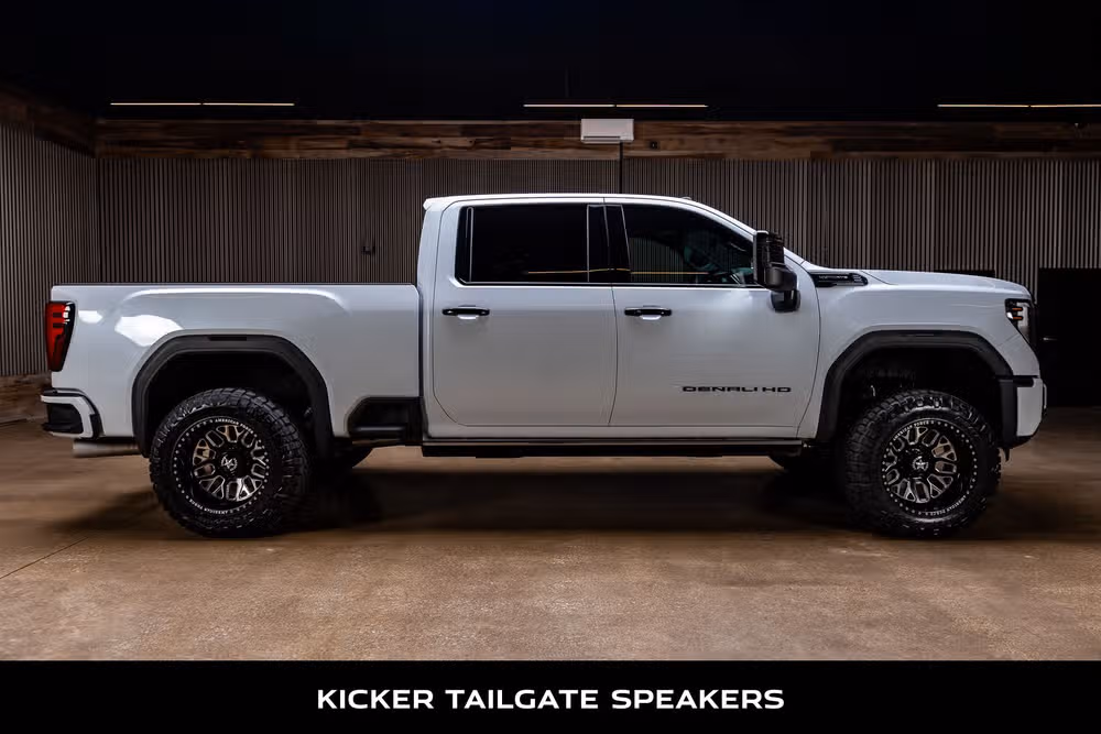 2026 GMC Sierra 2500HD Denali Ultimate Crew Cab Image 10