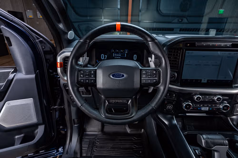 2022 Ford F-150 Raptor SuperCrew Image 19