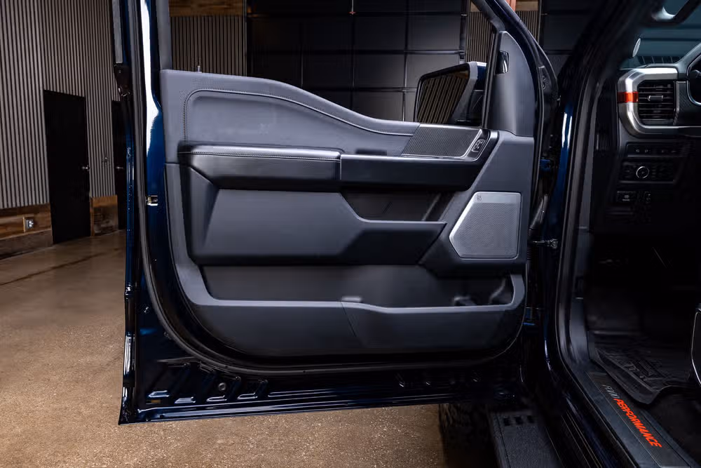 2022 Ford F-150 Raptor SuperCrew Image 38