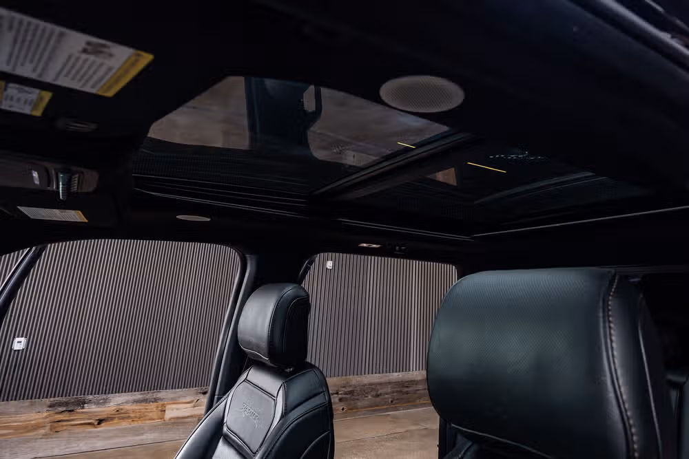 2022 Ford F-150 Raptor SuperCrew Image 32