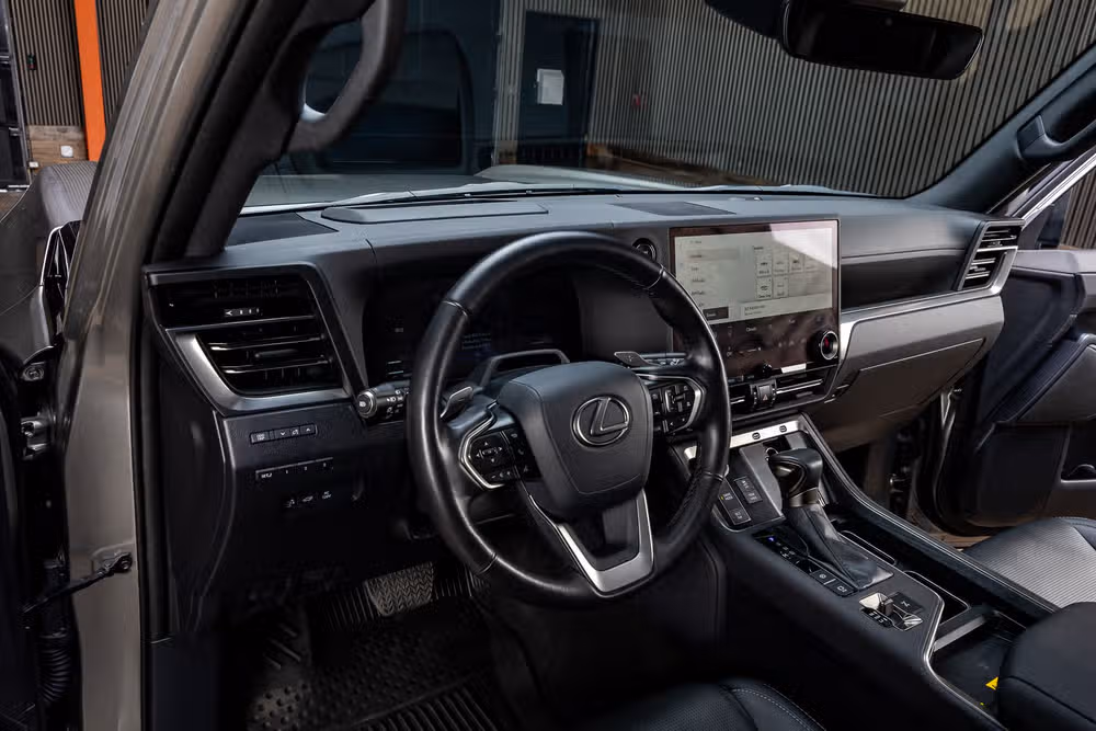 2024 Lexus GX 550 Luxury Image 17