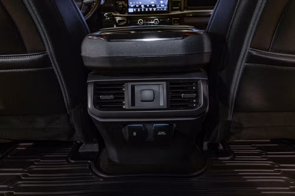 2025 Ford F-150 Lariat SuperCrew Image 28