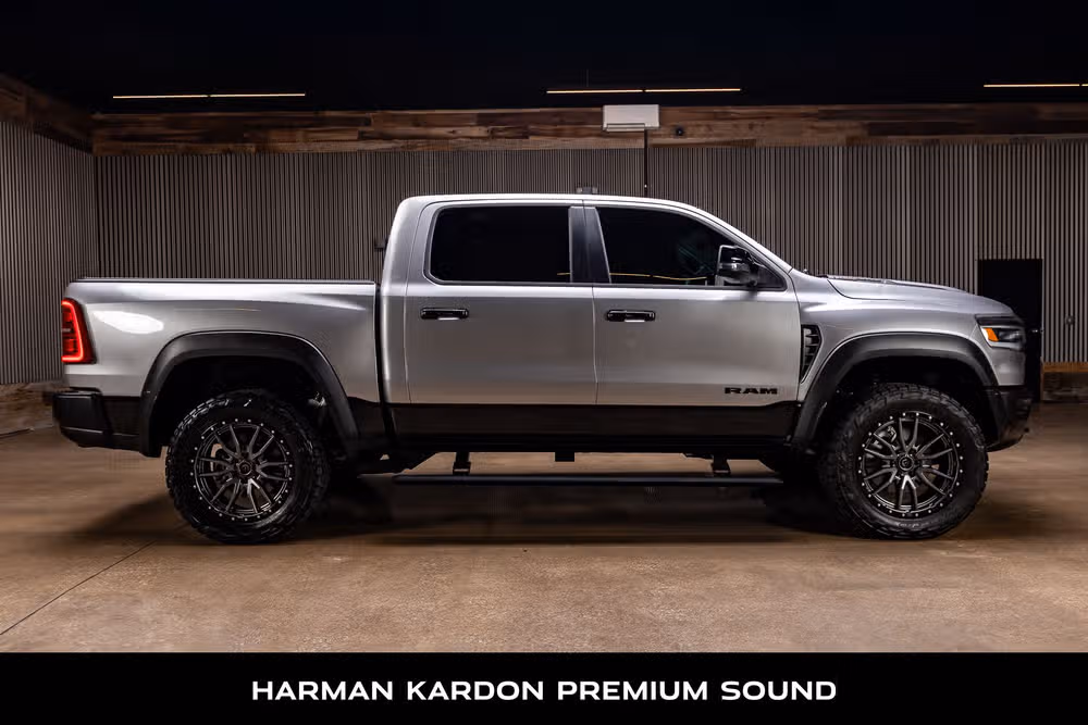 2025 Ram 1500 RHO Crew Cab Image 10