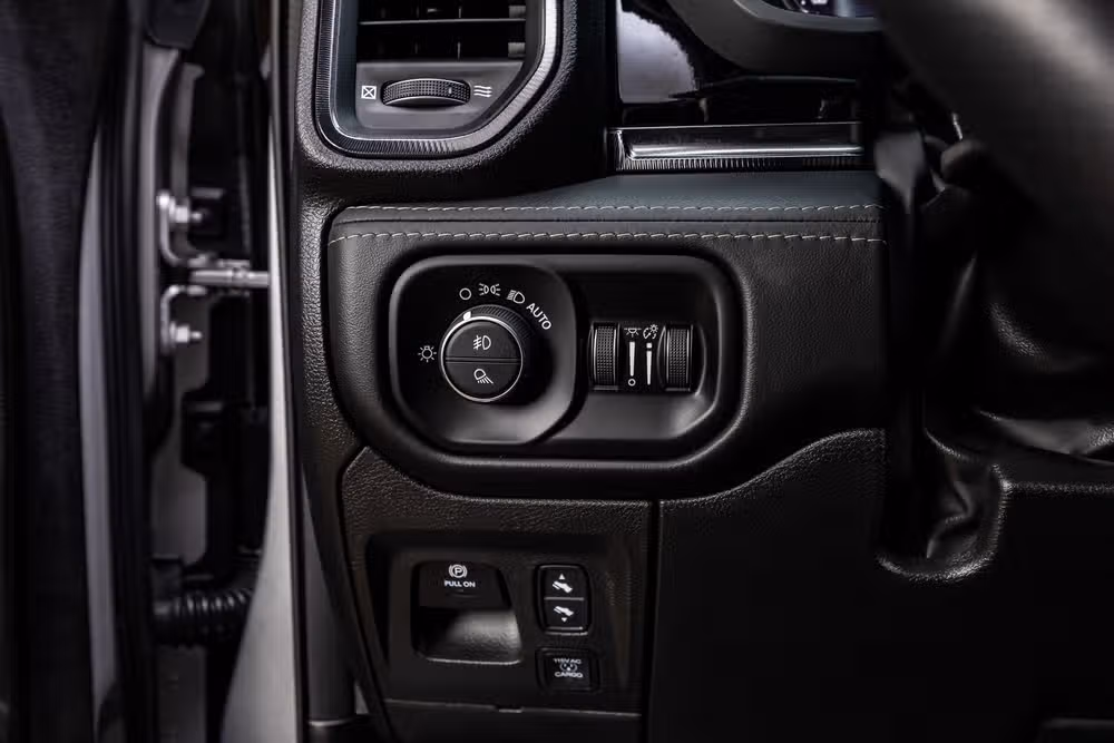 2025 Ram 1500 RHO Crew Cab Image 21