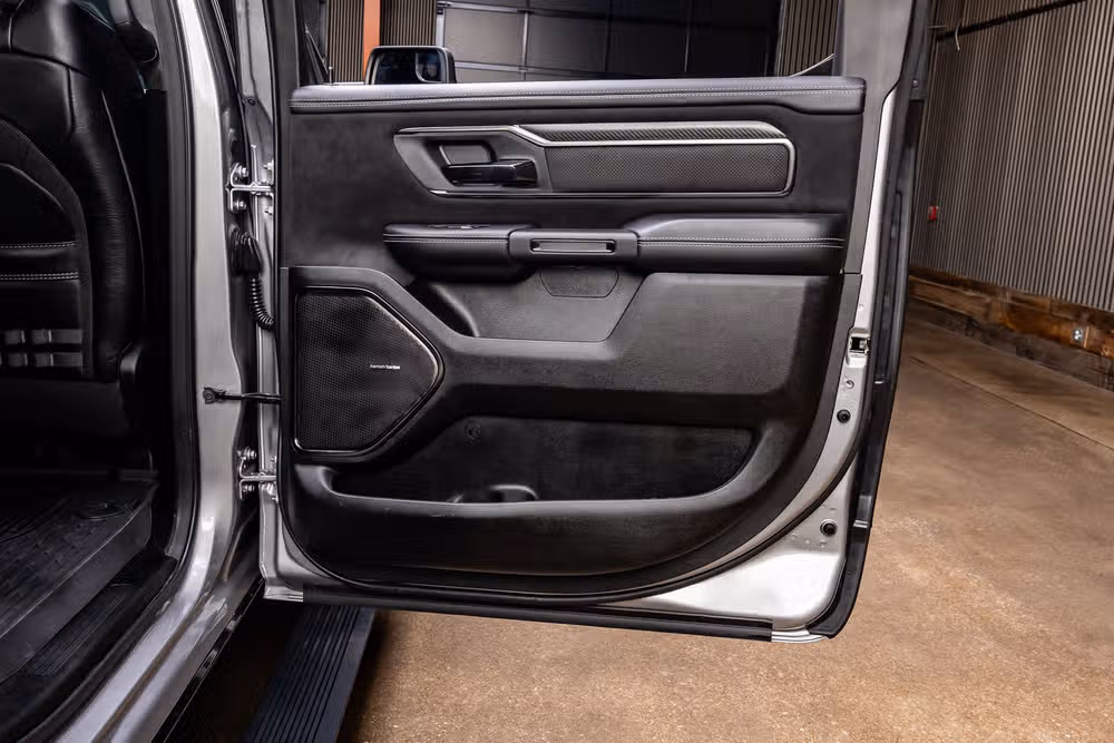 2025 Ram 1500 RHO Crew Cab Image 39