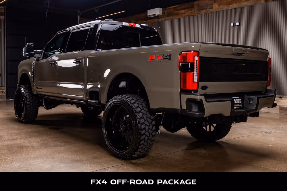 2026 Ford F-250 Super Duty Platinum Plus Crew Cab Image 7