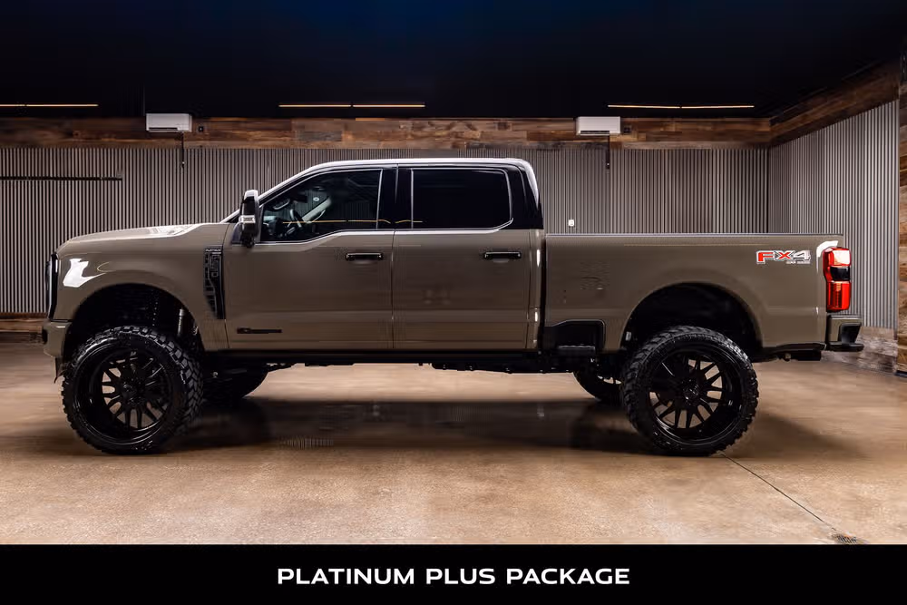 2026 Ford F-250 Super Duty Platinum Plus Crew Cab Image 6