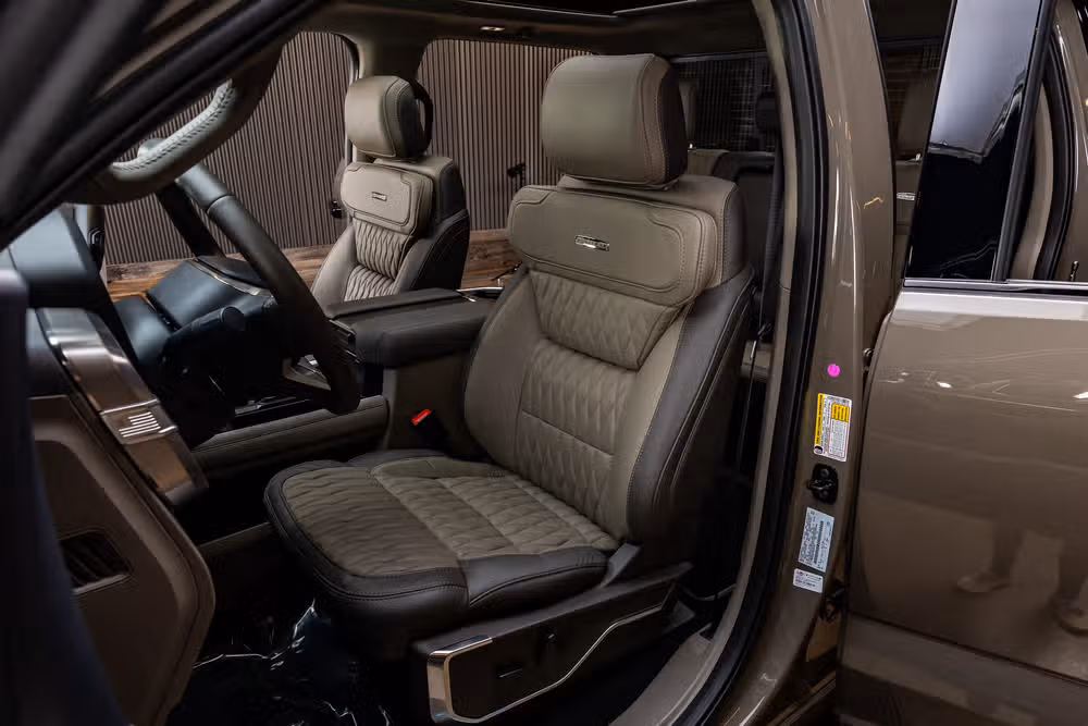 2026 Ford F-250 Super Duty Platinum Plus Crew Cab Image 31