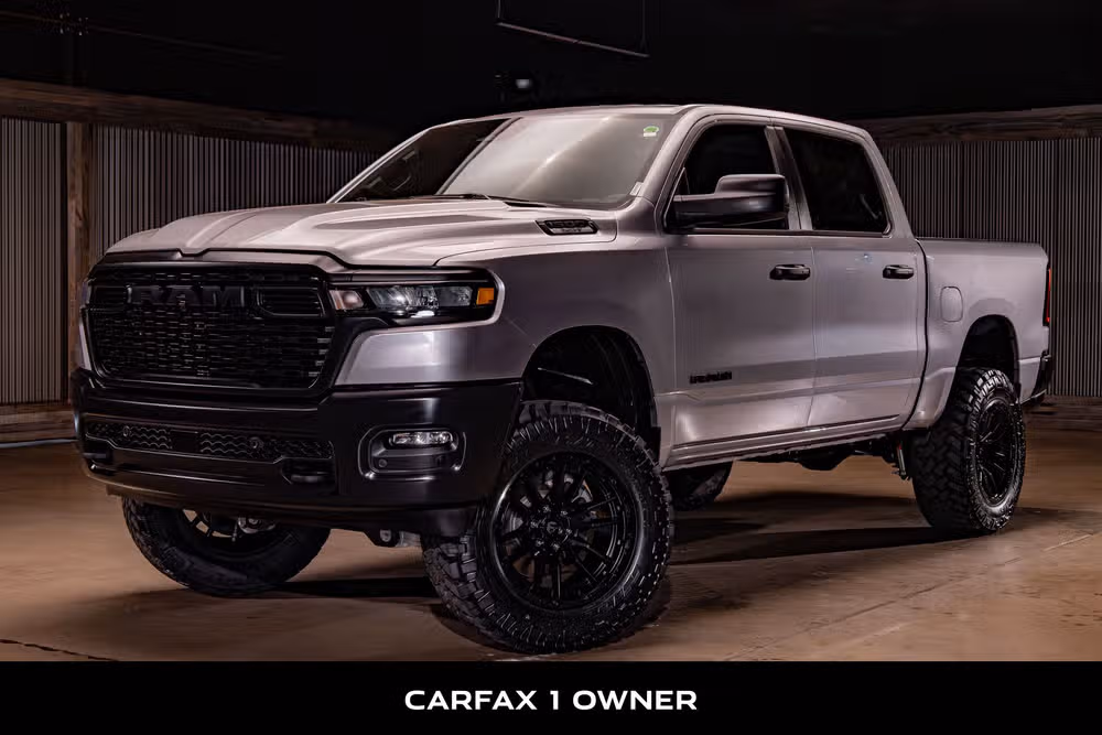 2025 Ram 1500 Warlock Crew Cab Image 5