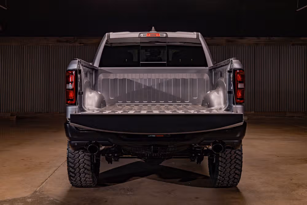 2025 Ram 1500 Warlock Crew Cab Image 9