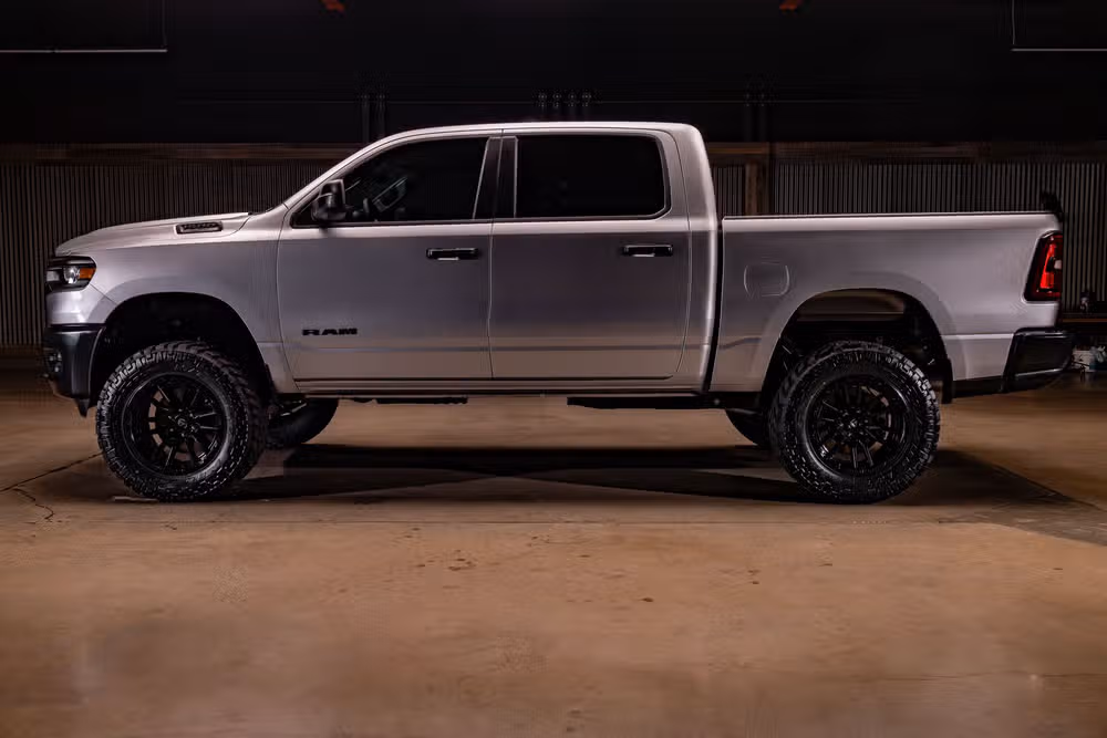 2025 Ram 1500 Warlock Crew Cab Image 6