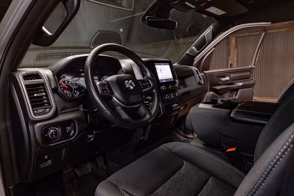 2025 Ram 1500 Warlock Crew Cab Image 17