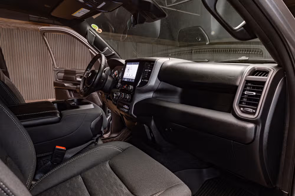 2025 Ram 1500 Warlock Crew Cab Image 19