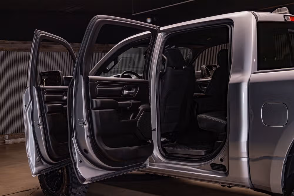 2025 Ram 1500 Warlock Crew Cab Image 27