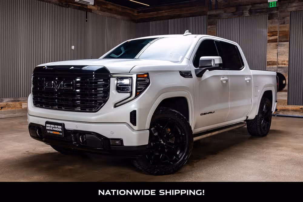 2023 GMC Sierra 1500 Denali Ultimate Crew Cab Image 4
