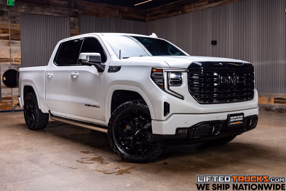 2023 GMC Sierra 1500 Denali Ultimate Crew Cab Image 1