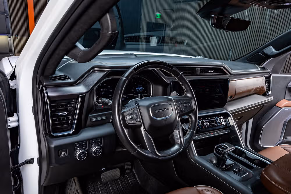 2023 GMC Sierra 1500 Denali Ultimate Crew Cab Image 16