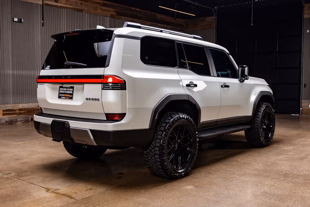 2025 Lexus GX 550 Overtrail Image 10