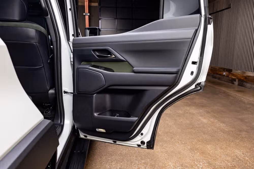 2025 Lexus GX 550 Overtrail Image 39