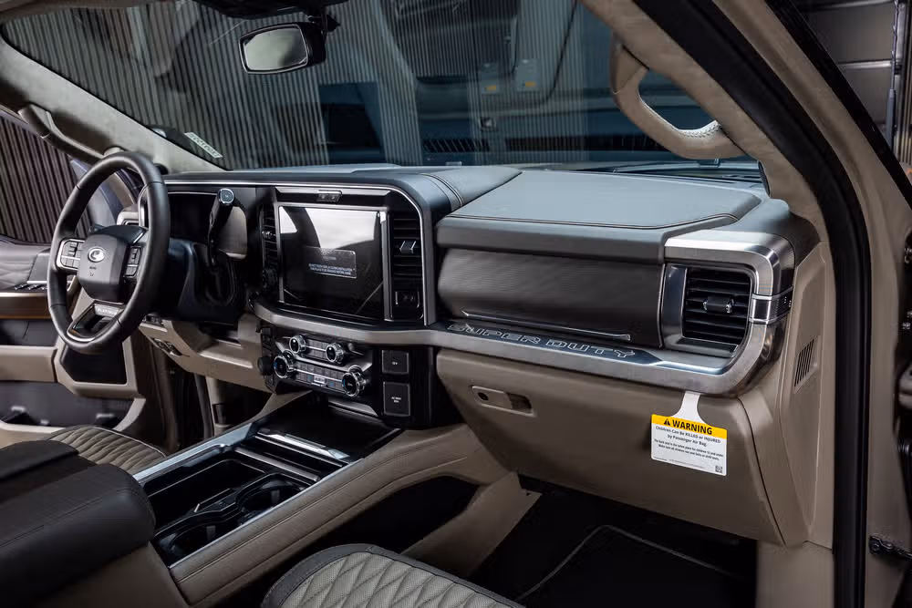 2026 Ford F-250 Super Duty Platinum Plus Crew Cab Image 18